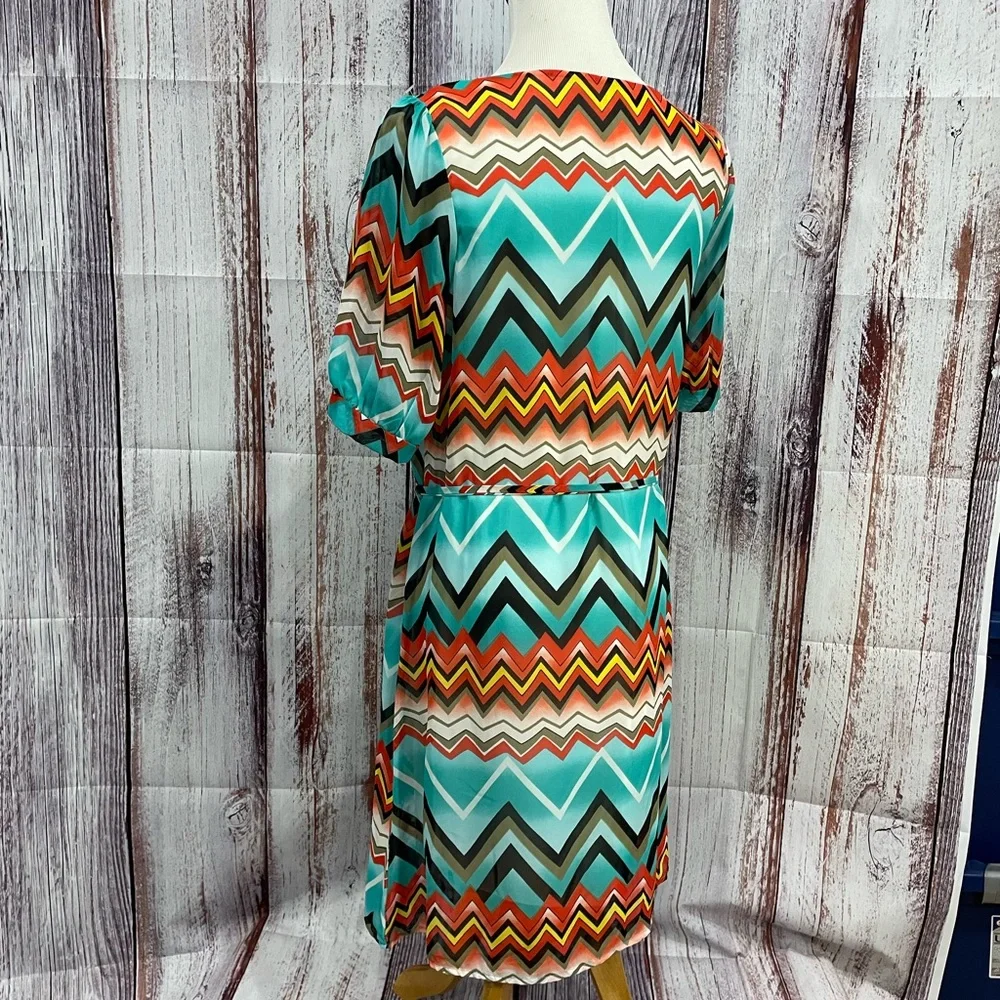 Rachel Kate Blue and Orange Chevron Shift Mini Dress Short Sleeve Size M #4029 - Picture 2 of 10